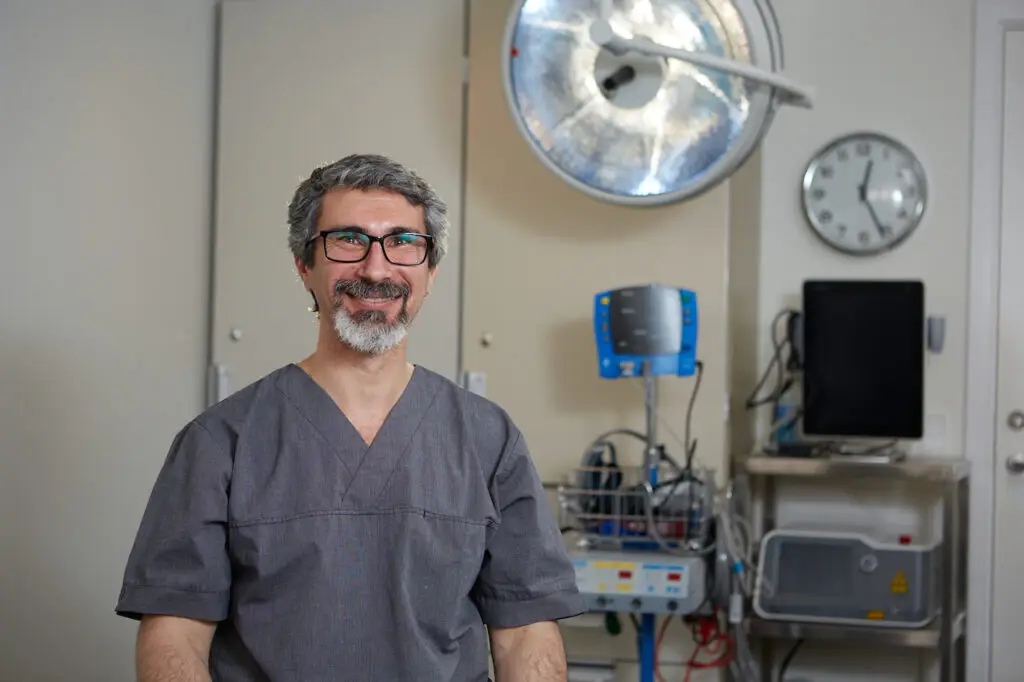 Bahir Hadi, Speciallæge PhD